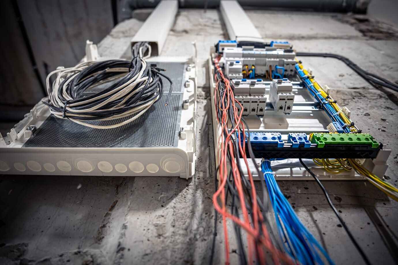 Floor Type Cable Trunking